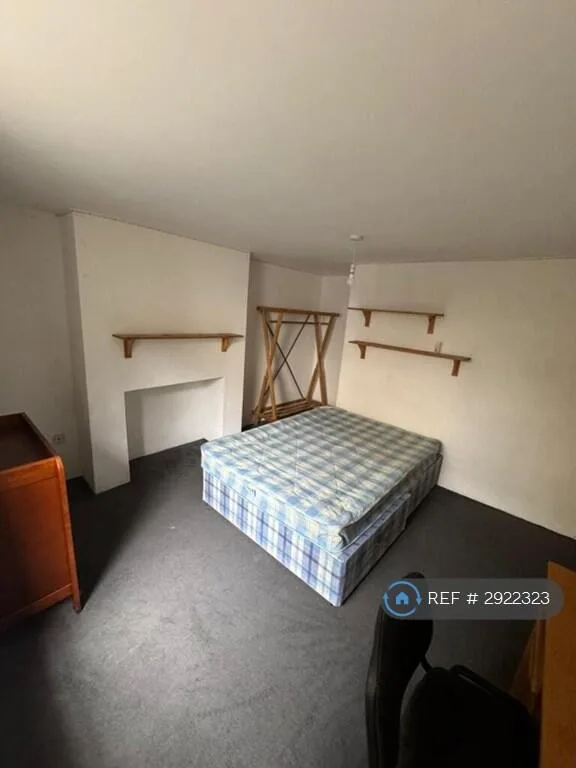 1 bedroom house share for rent
