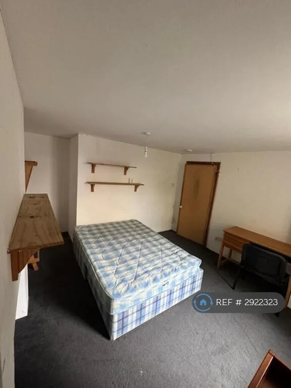 1 bedroom house share for rent