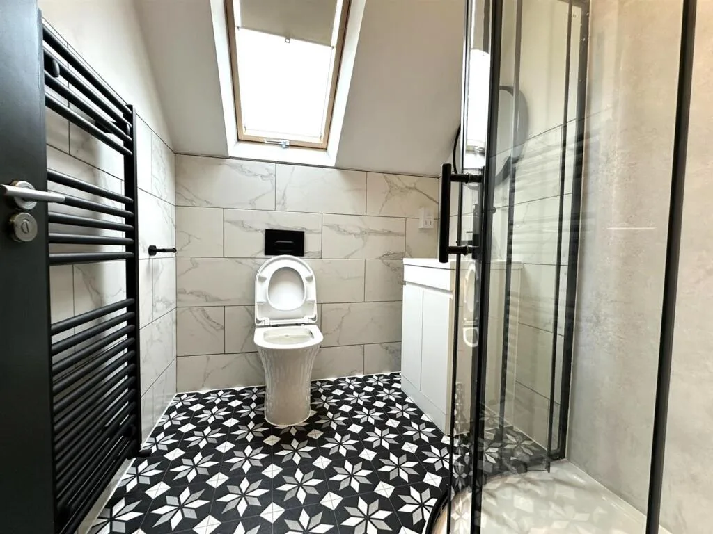 1 bedroom house share for rent