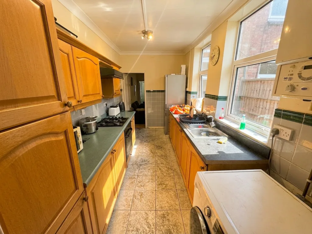 1 bedroom house for rent
