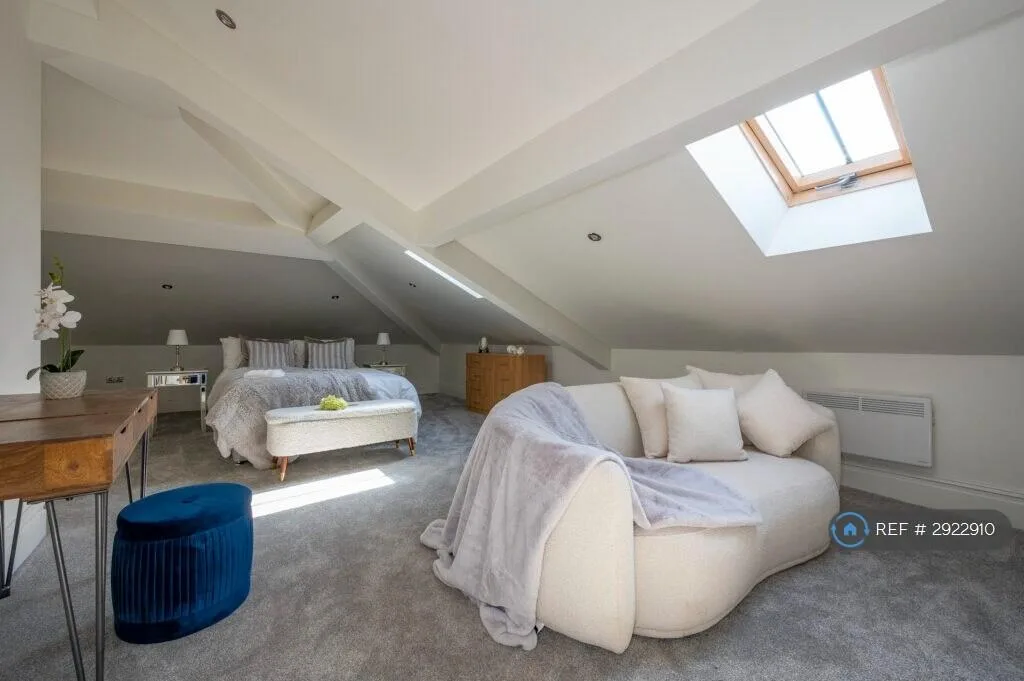 4 bedroom flat for rent