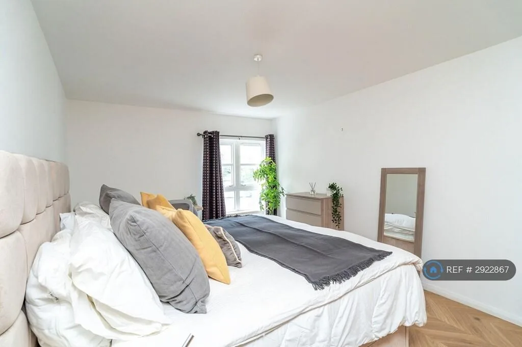 3 bedroom flat for rent