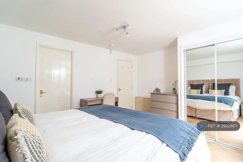 3 bedroom flat for rent