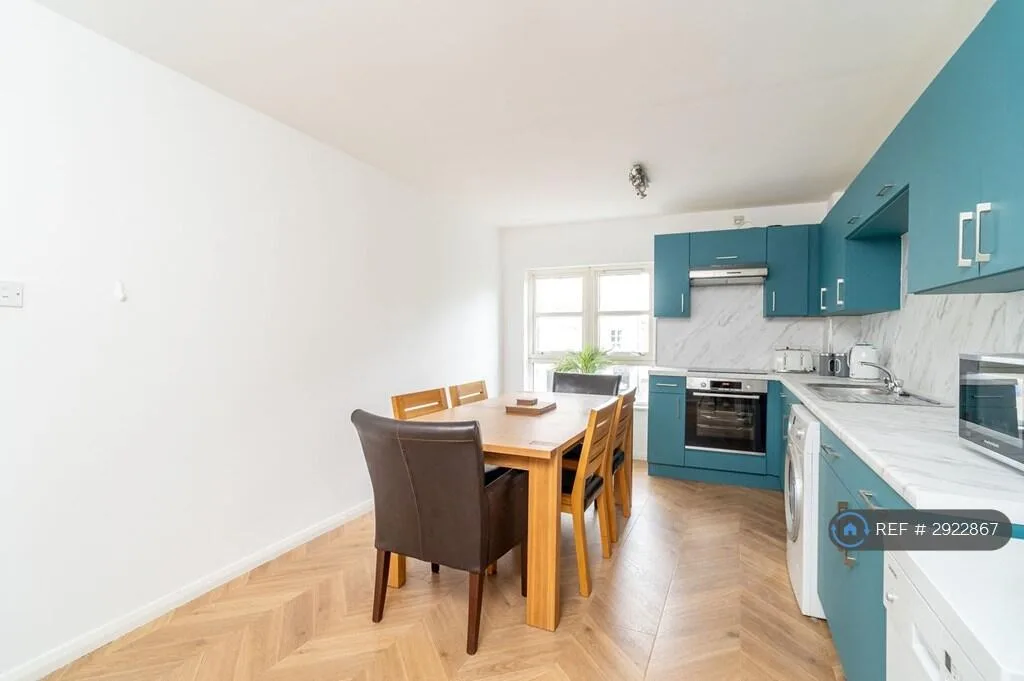 3 bedroom flat for rent