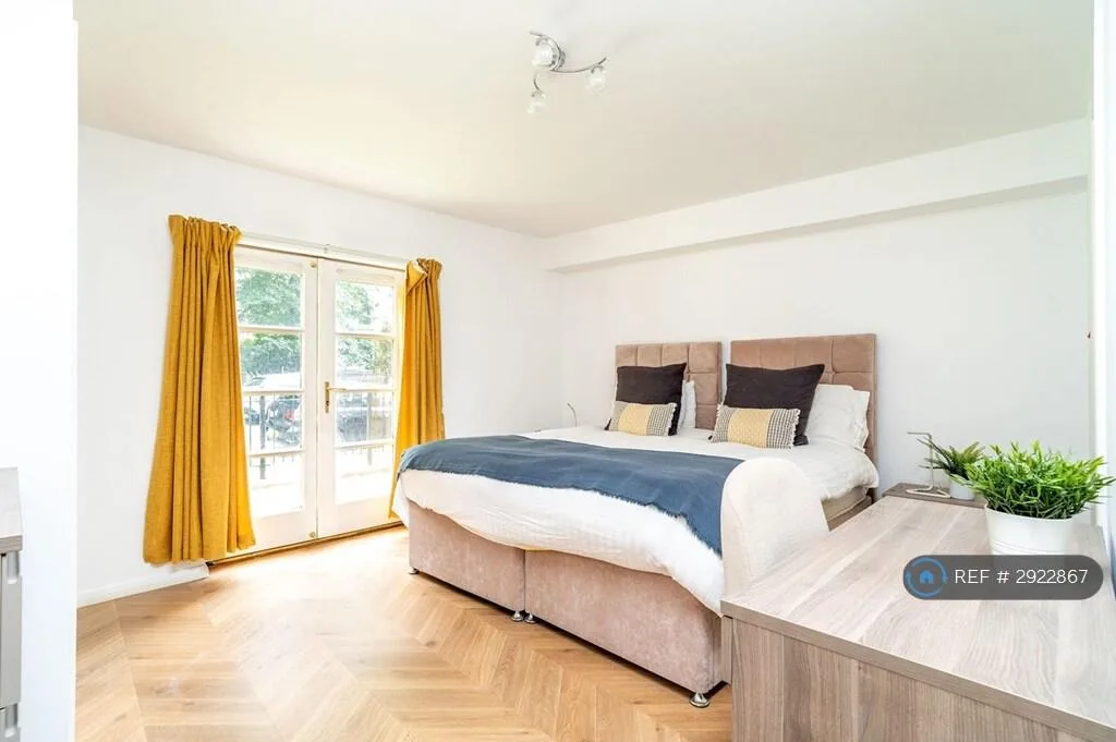 3 bedroom flat for rent