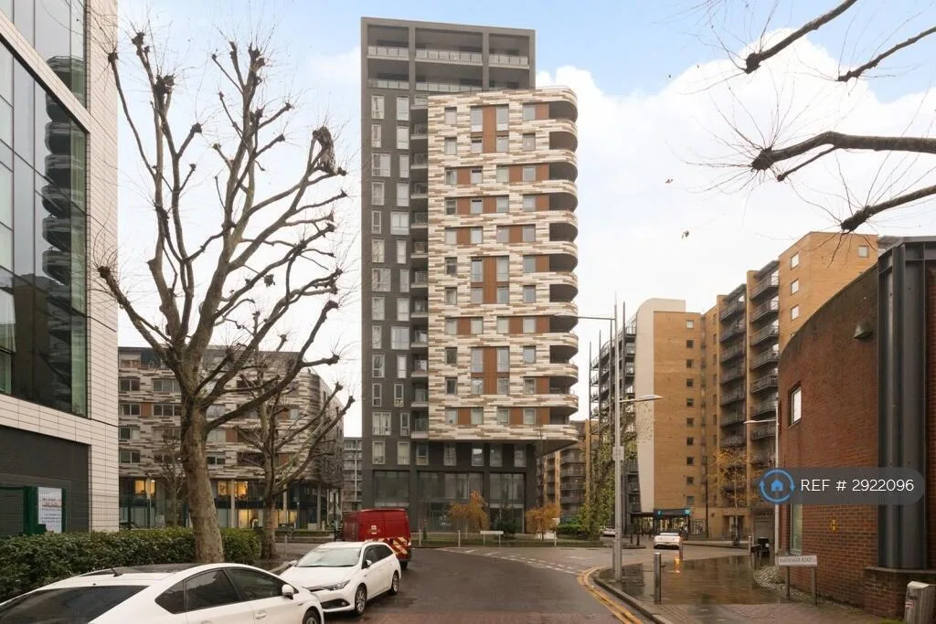 1 bedroom flat share for rent