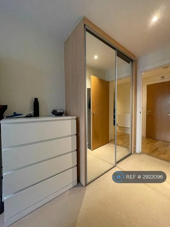 1 bedroom flat share for rent