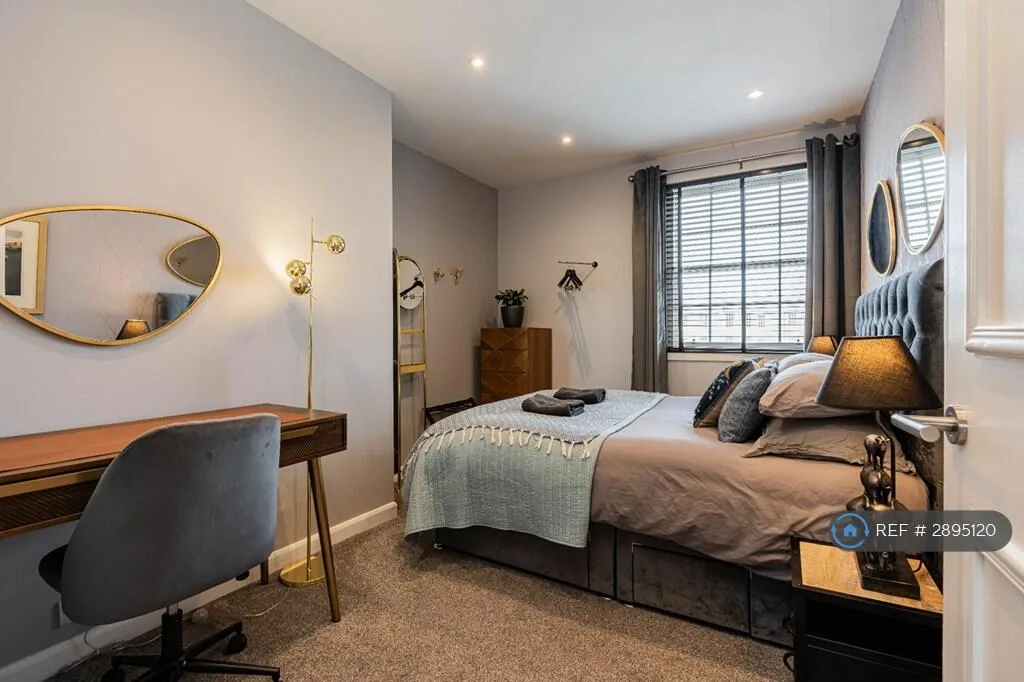 3 bedroom flat for rent