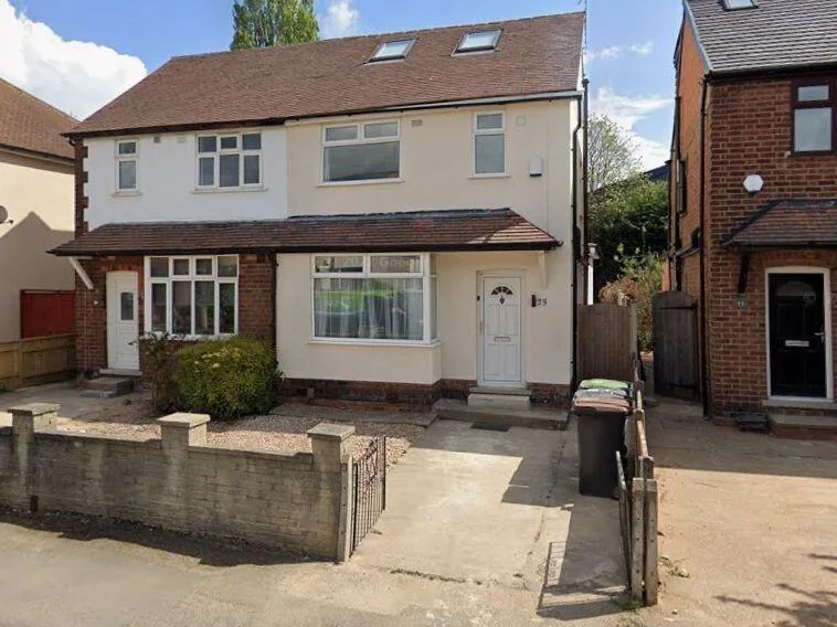 6 bedroom house for rent