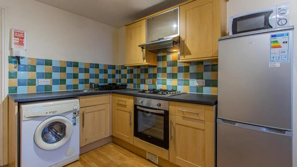 1 bedroom private hall for rent