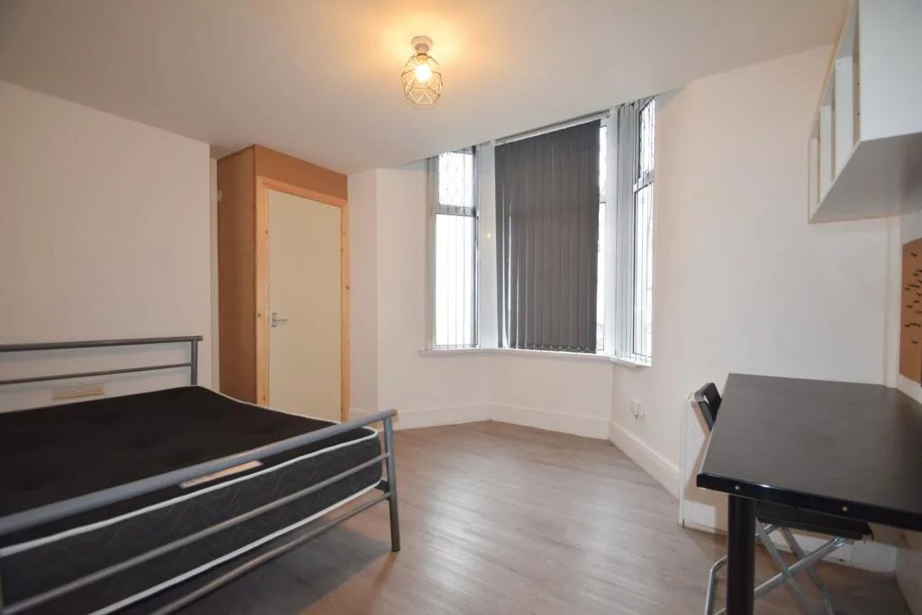 1 bedroom house share for rent