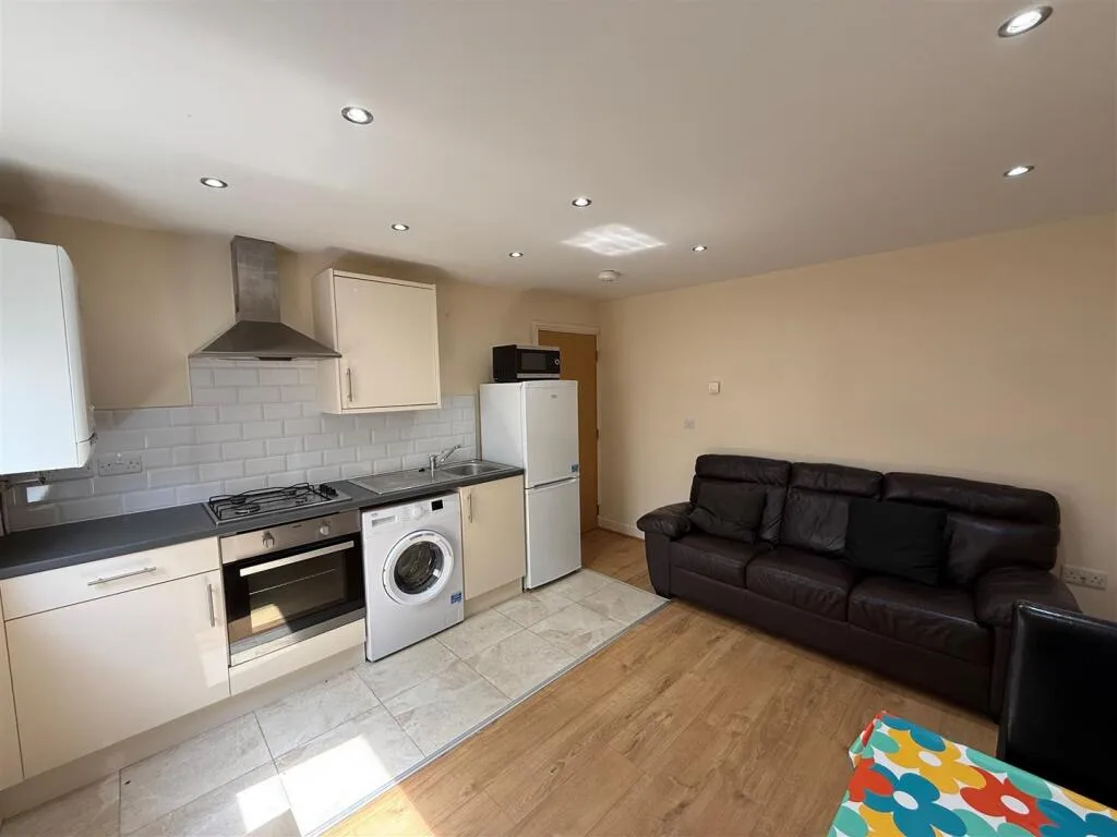 1 bedroom house for rent