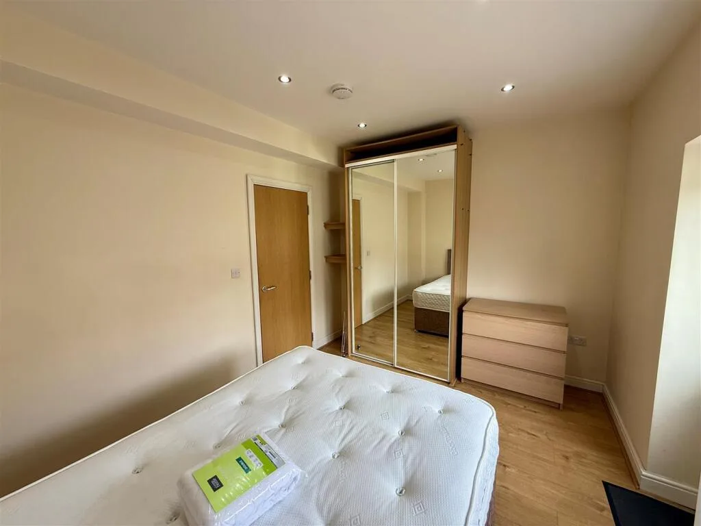 1 bedroom house for rent