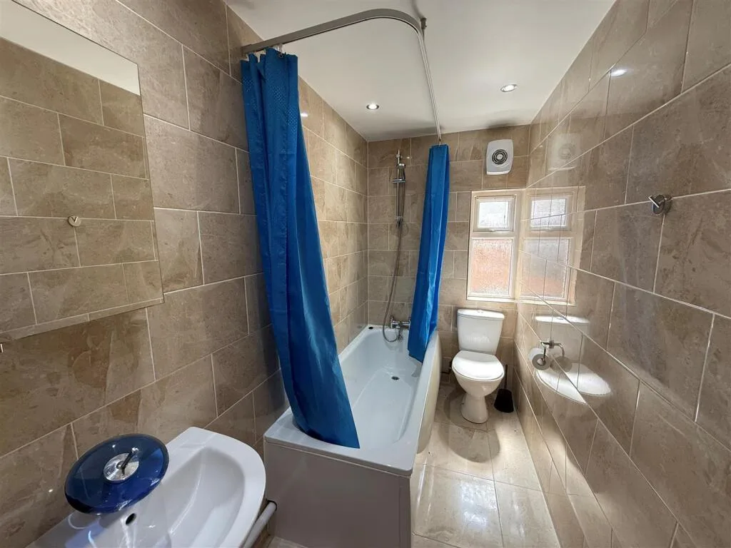 1 bedroom house for rent