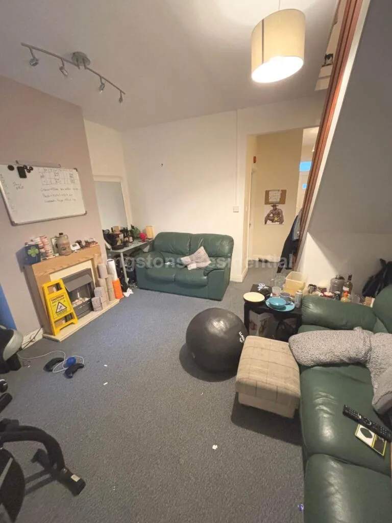 4 bedroom terraced house for rent