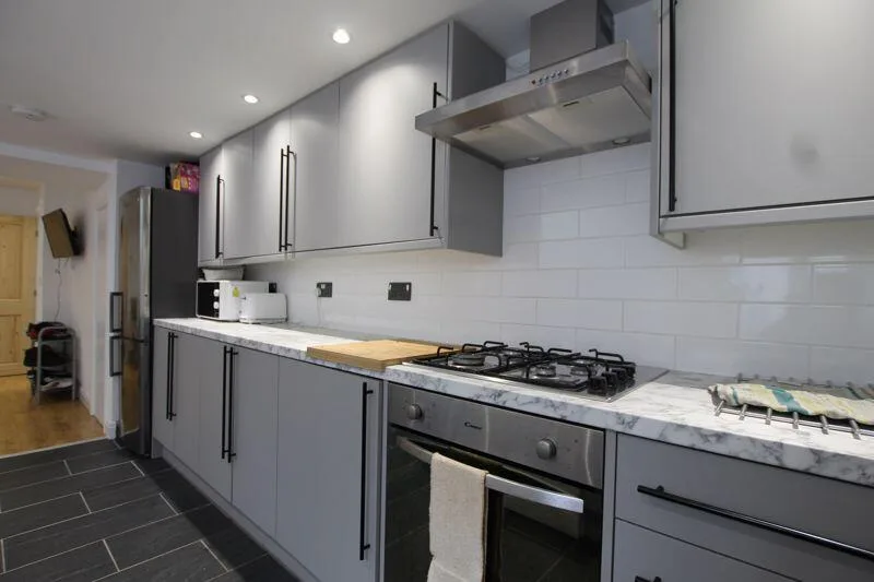 4 bedroom terraced house for rent