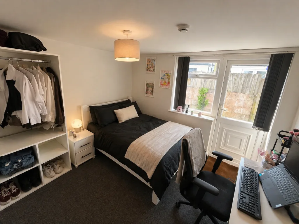 1 bedroom house share for rent