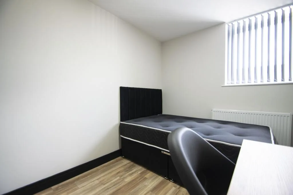1 bedroom house share for rent