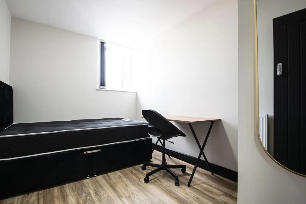 1 bedroom house share for rent