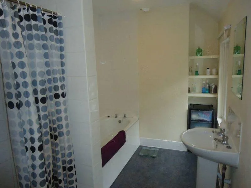 4 bedroom terraced house for rent