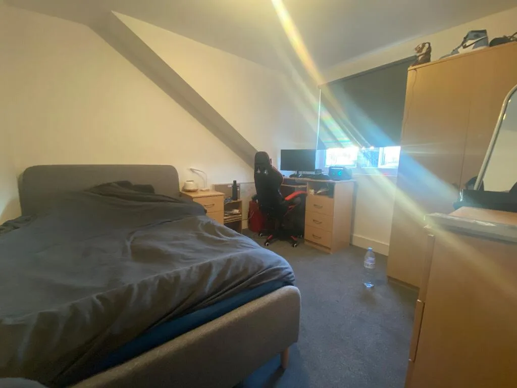 7 bedroom terraced house for rent