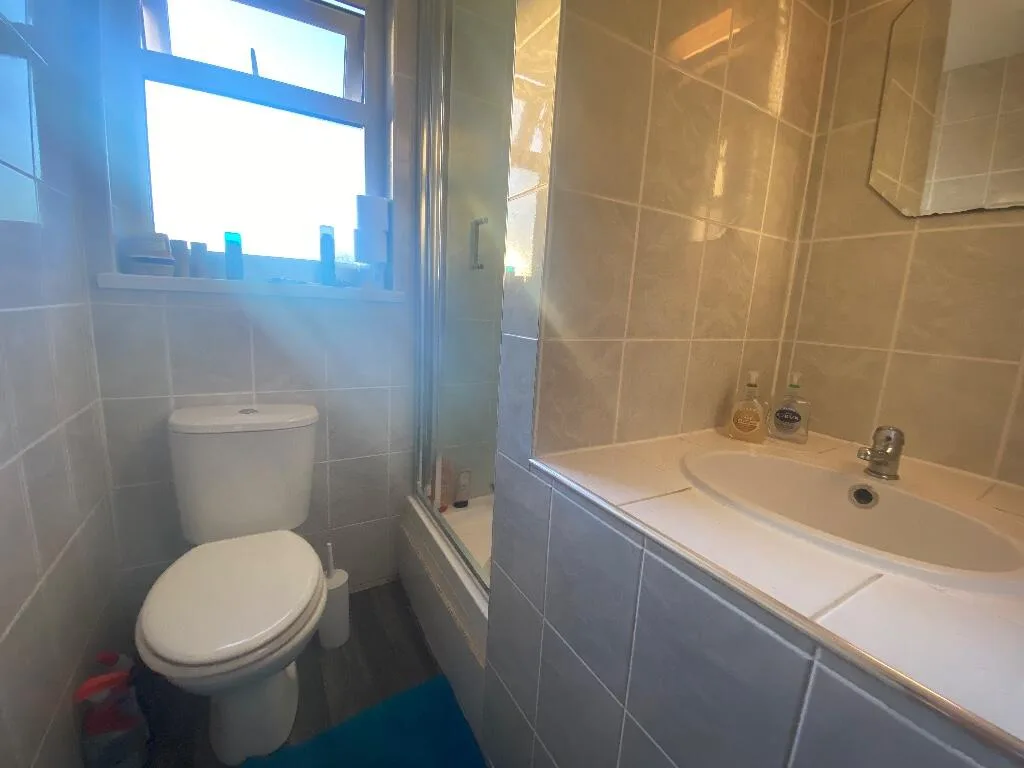 7 bedroom terraced house for rent