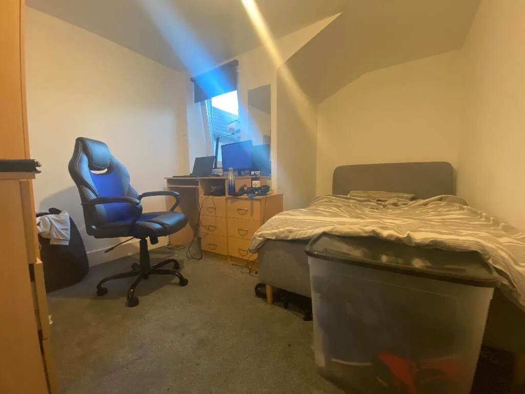 7 bedroom terraced house for rent