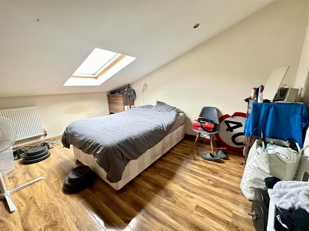 2 bedroom house for rent