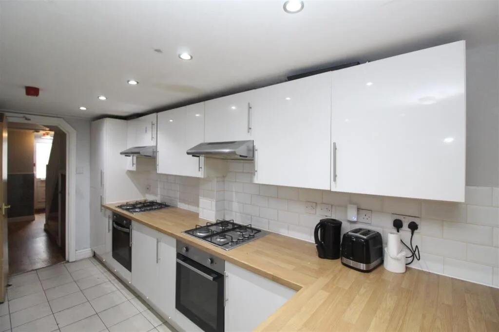 1 bedroom house for rent