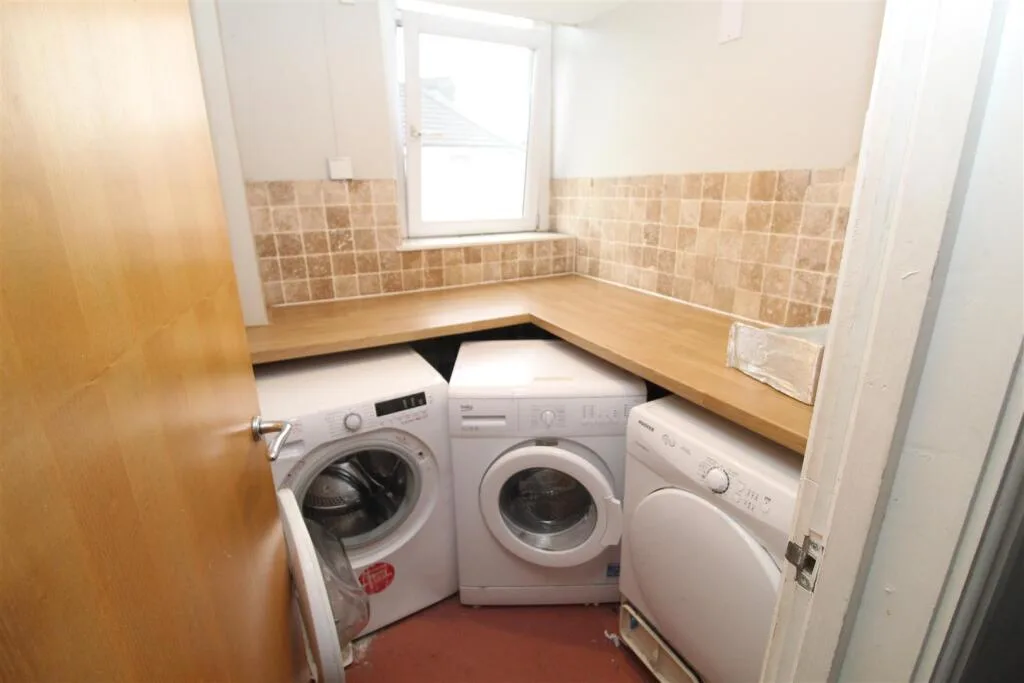 1 bedroom house for rent