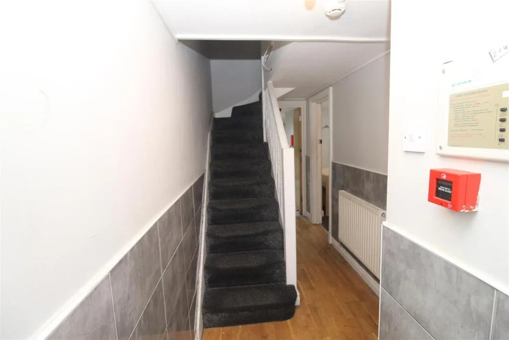 1 bedroom house for rent