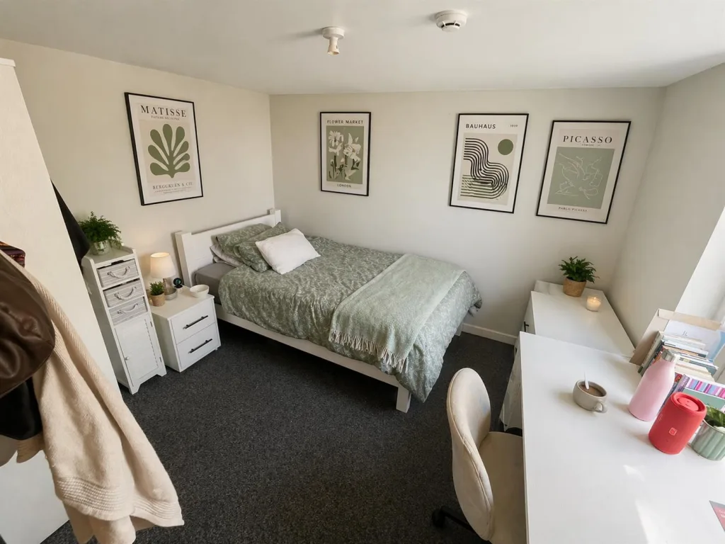 1 bedroom house for rent
