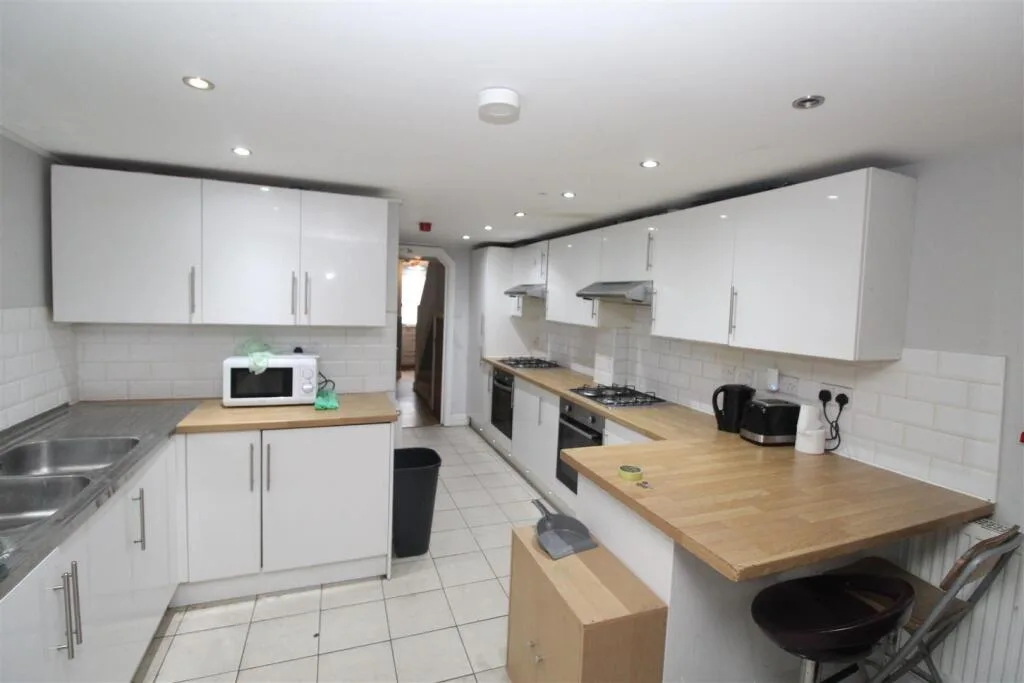 1 bedroom house for rent