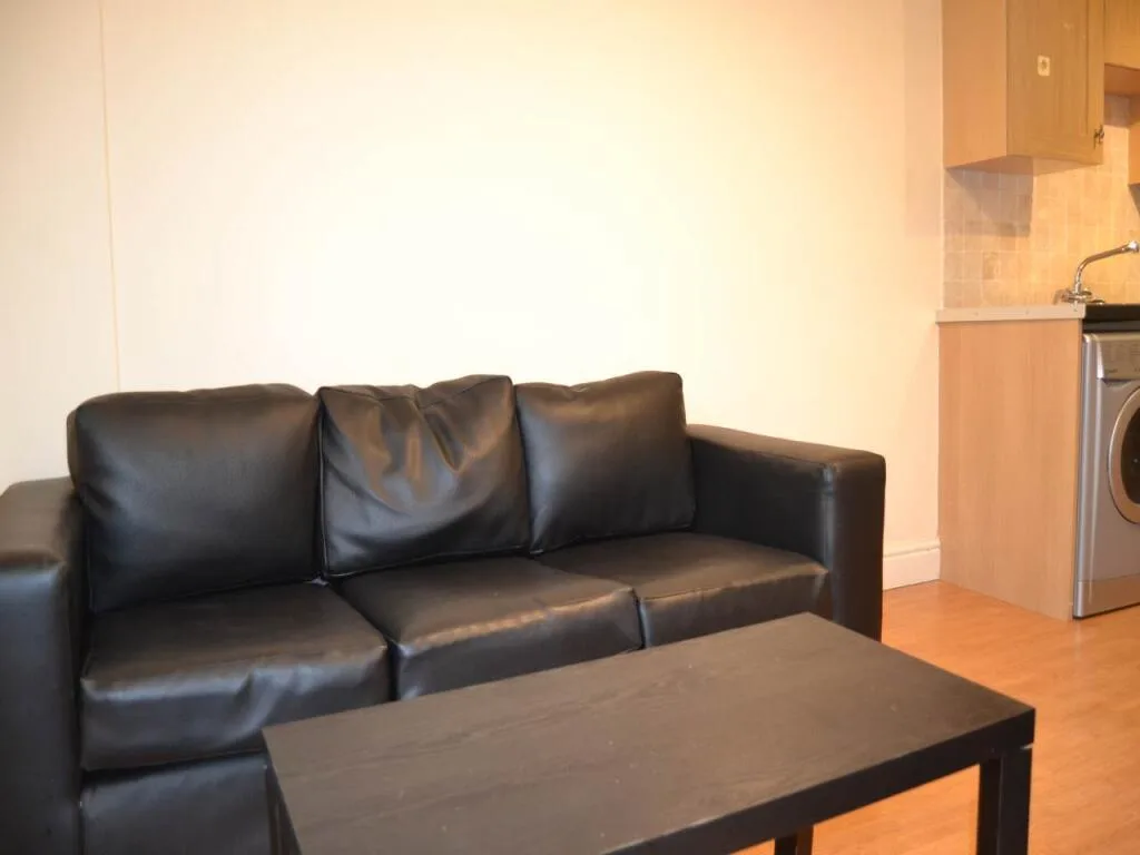 4 bedroom flat for rent