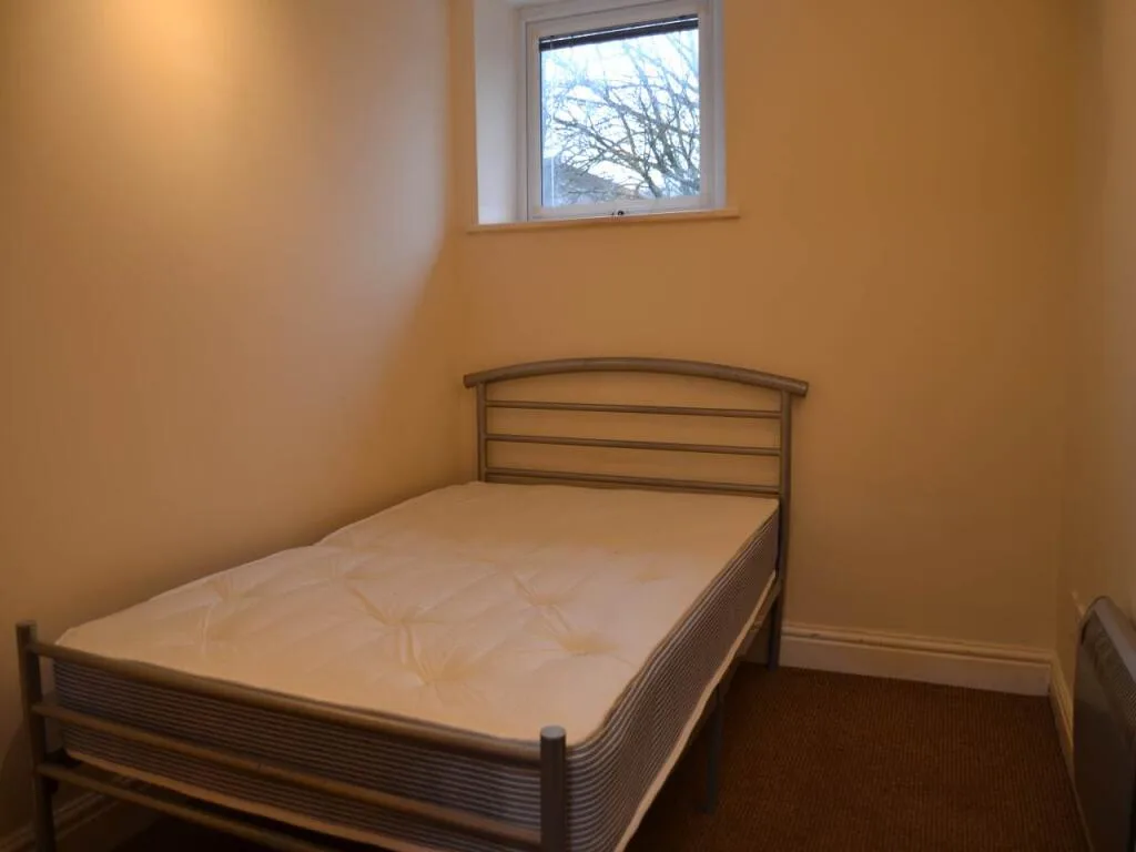 4 bedroom flat for rent