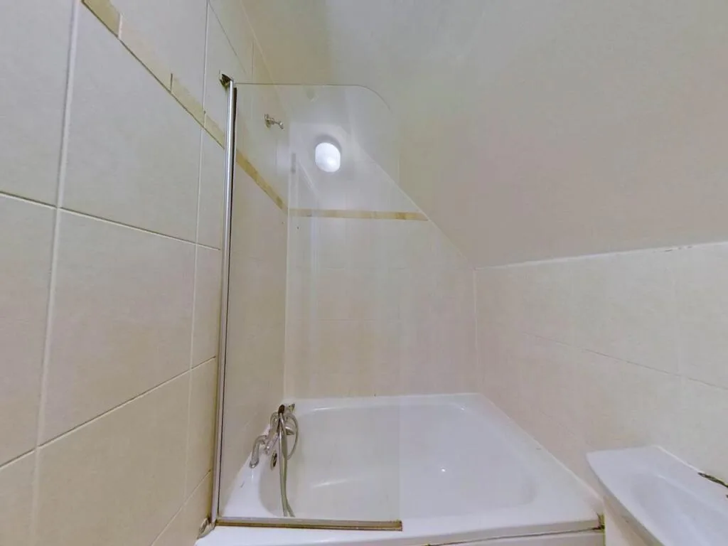 4 bedroom flat for rent