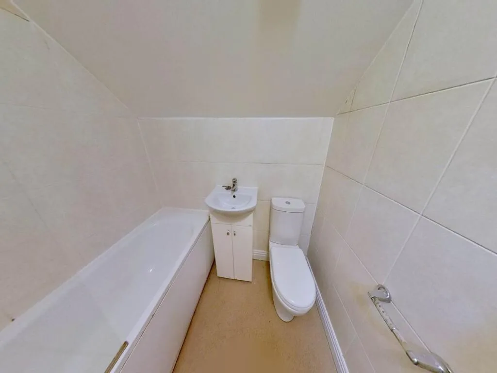 4 bedroom flat for rent