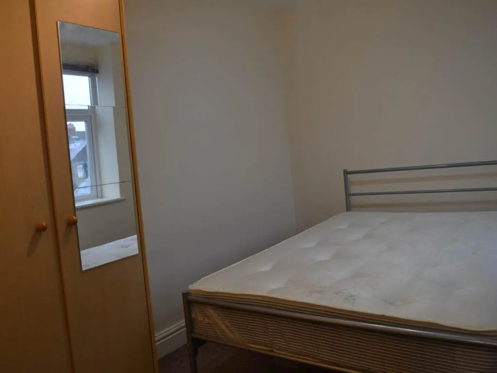 4 bedroom flat for rent