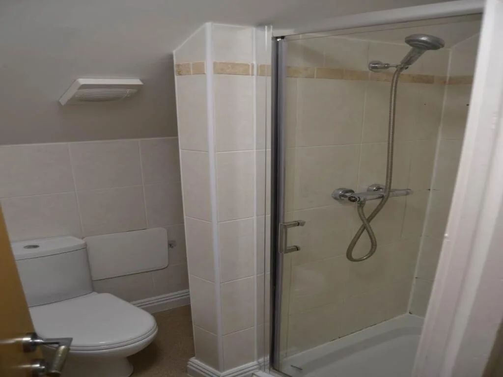 4 bedroom flat for rent