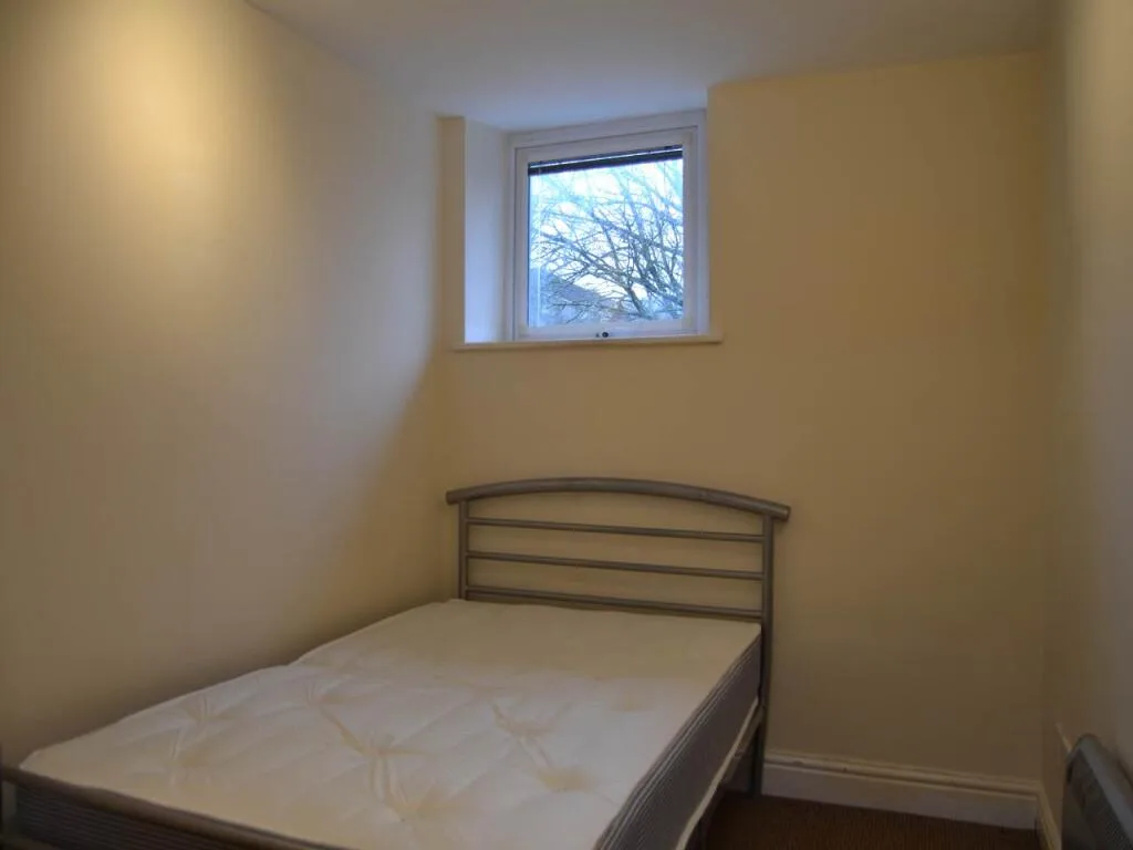 4 bedroom flat for rent