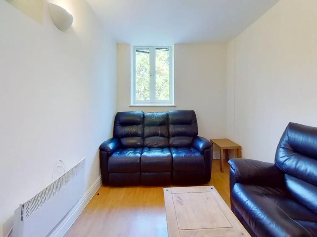 4 bedroom flat for rent