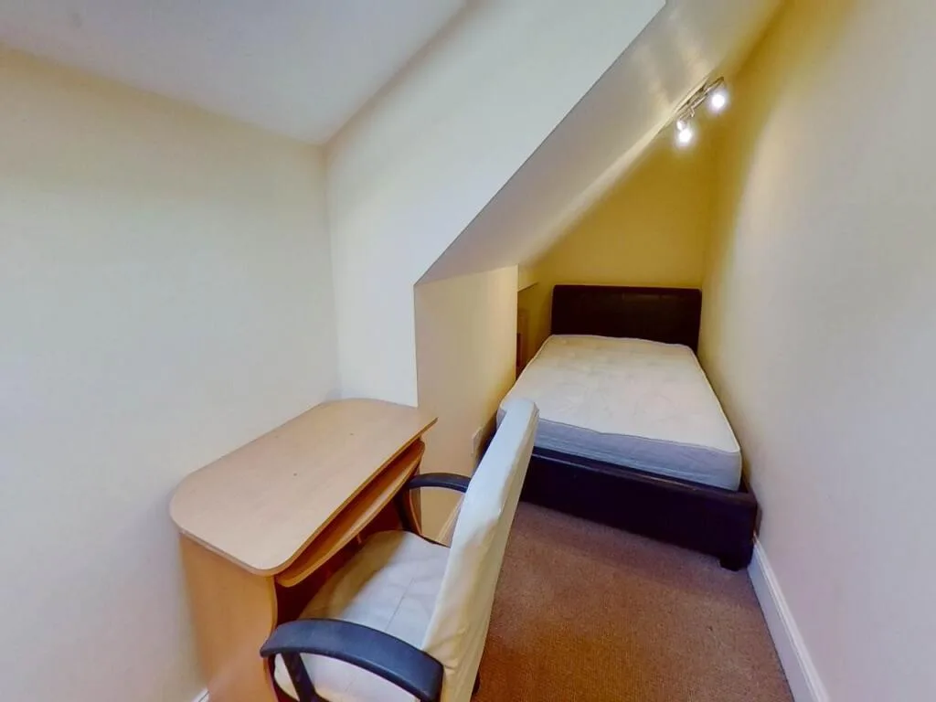 4 bedroom flat for rent