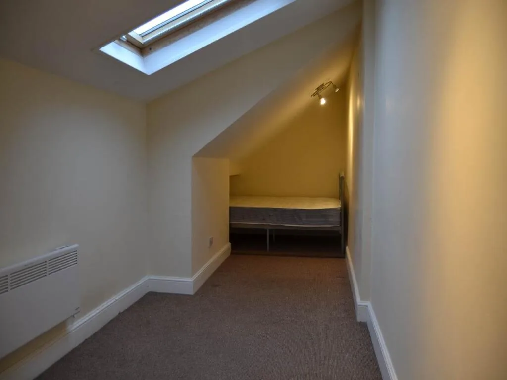 4 bedroom flat for rent