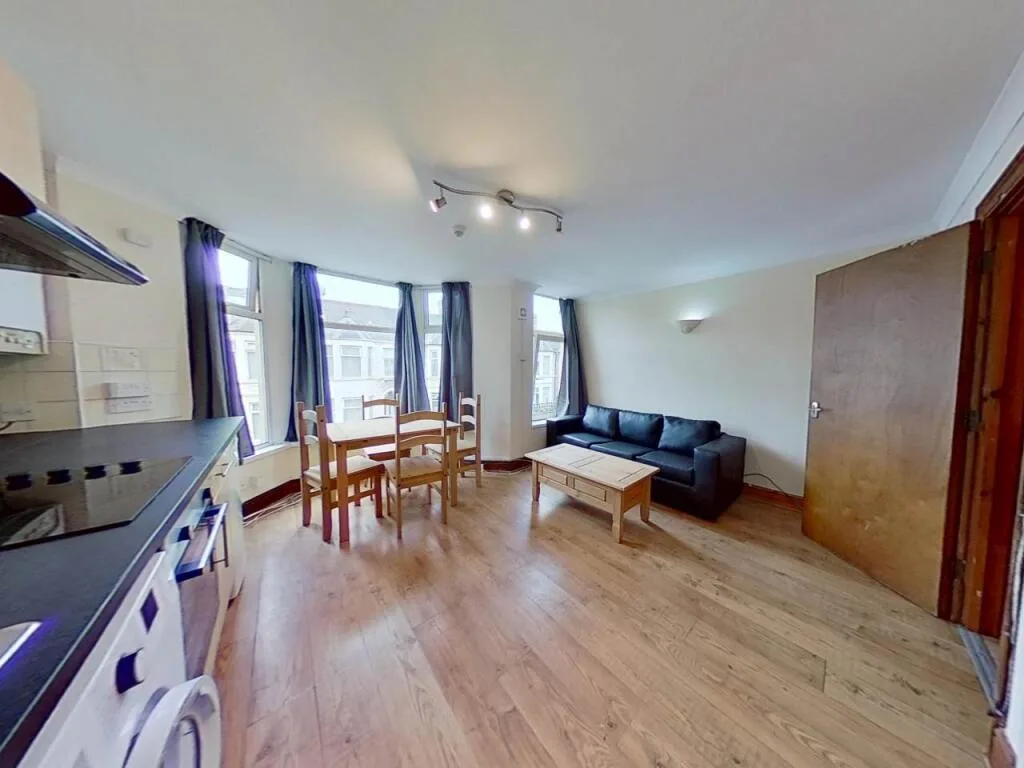 3 bedroom flat for rent