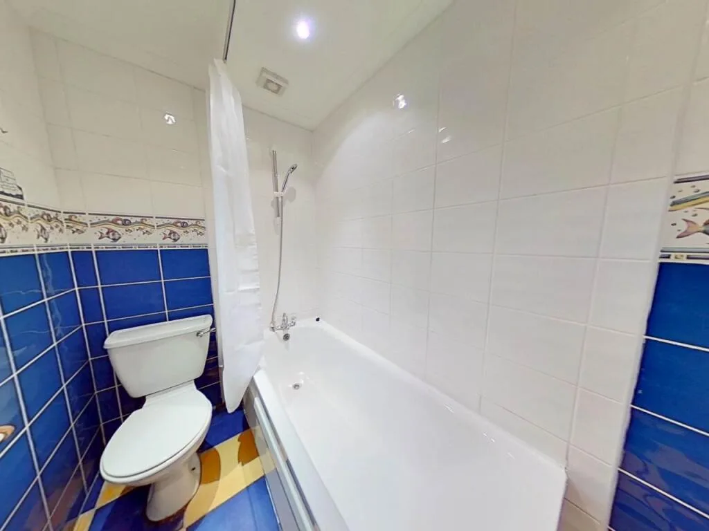 3 bedroom flat for rent