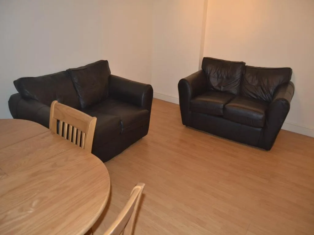 4 bedroom flat for rent