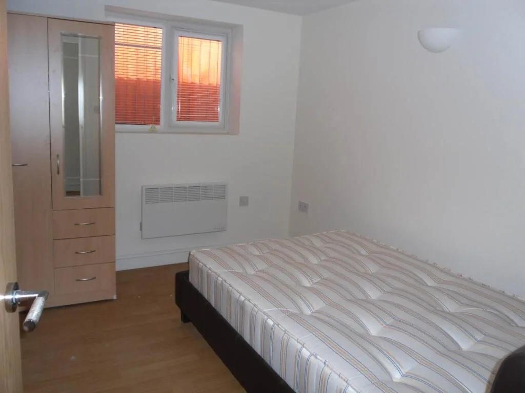 4 bedroom flat for rent