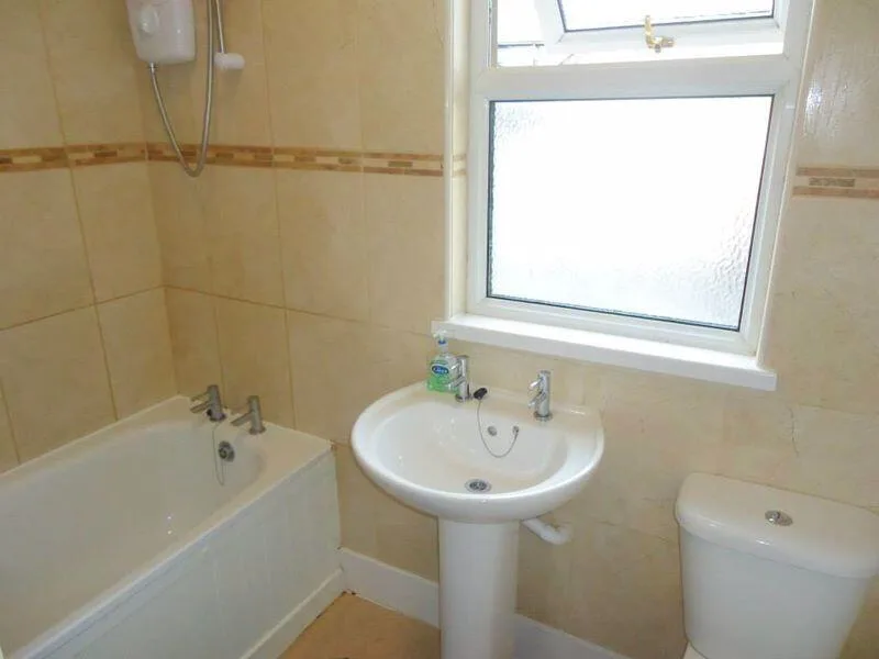4 bedroom terraced house for rent