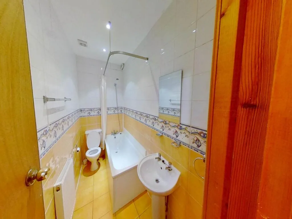 3 bedroom flat for rent
