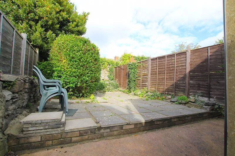 4 bedroom terraced house for rent